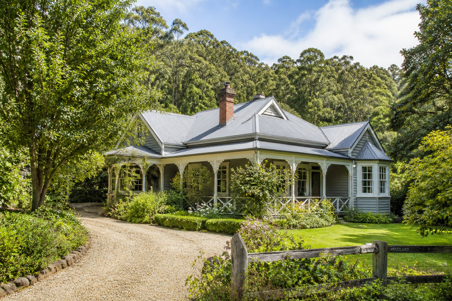 Woodlands country cottage and garden